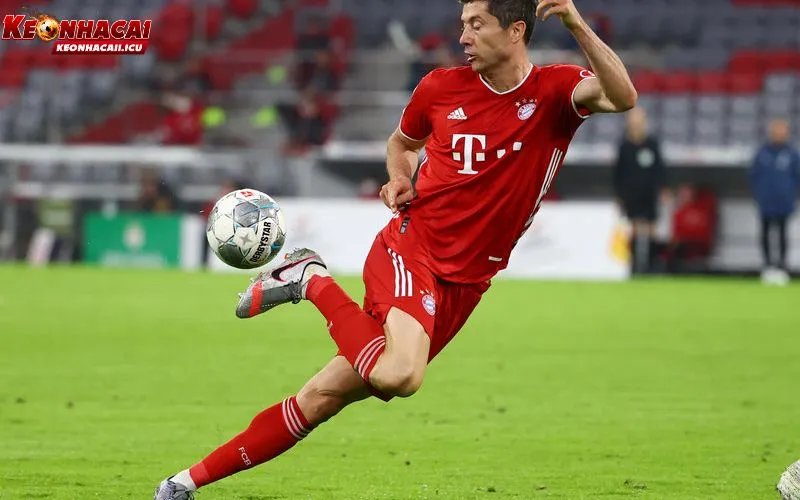 Cầu Thủ Robert Lewandowski: Sự Nghiệp Tiền Đạo Xuất Sắc 4 Hành trình qua các CLB của cầu thủ robert lewandowski